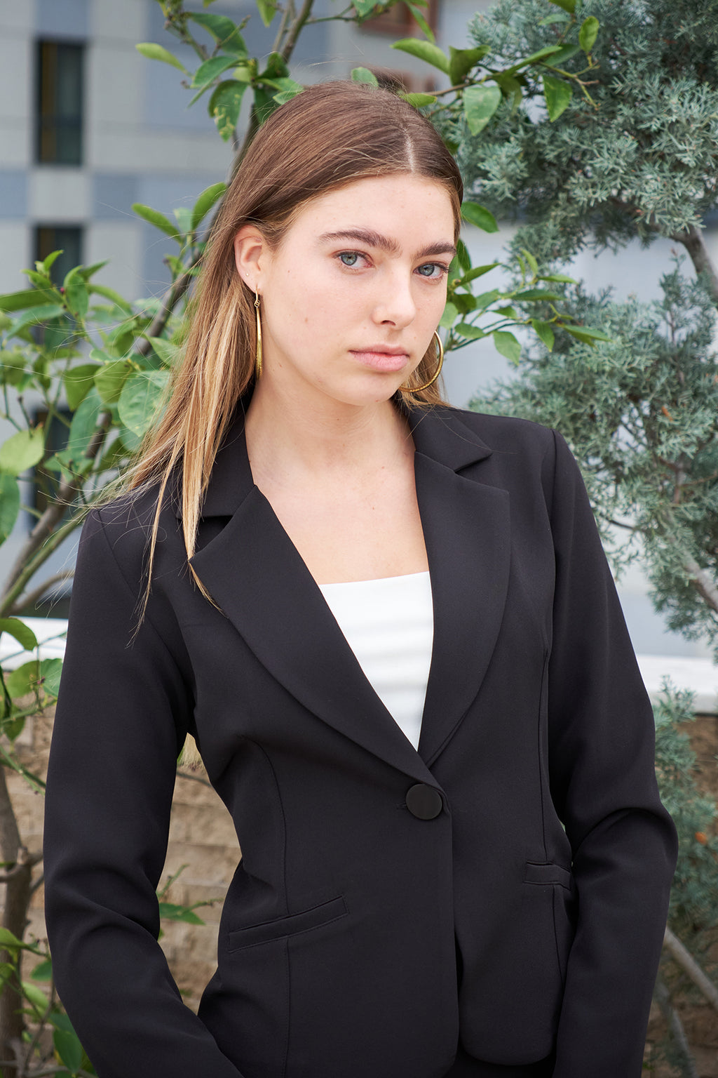 37019 Yakalı Flato Cepli Uzun Kol Pamuklu Kumaş Kısa Blazer Ofis Ceket-Siyah