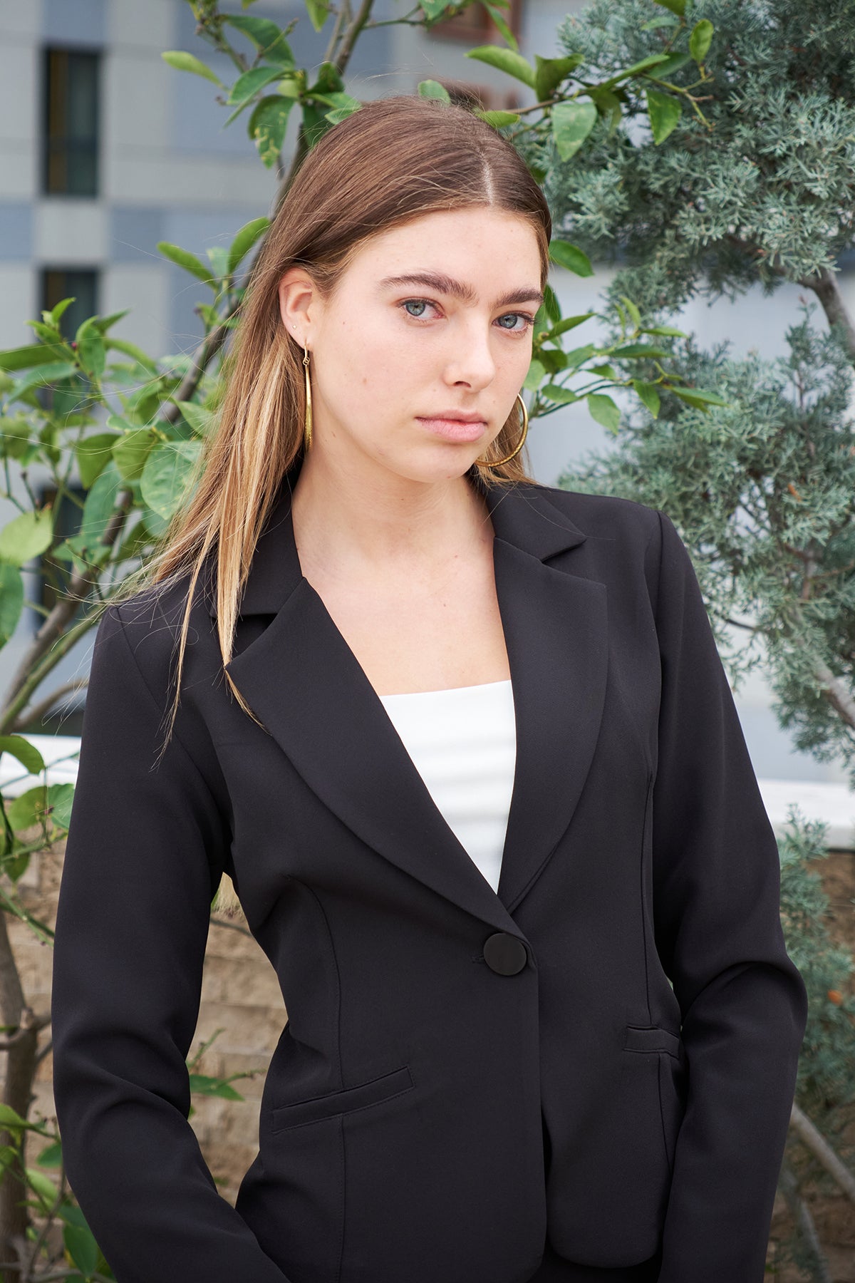 37019 Yakalı Flato Cepli Uzun Kol Pamuklu Kumaş Kısa Blazer Ofis Ceket-Siyah